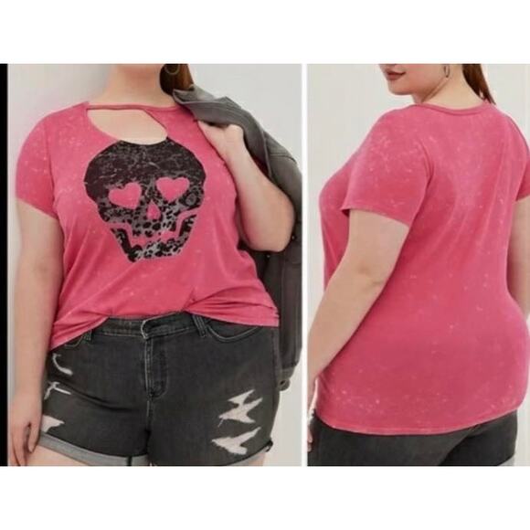 Torrid 3 (3X 22/24) Lovesick Hot Pink Mineral Wash Skull Heart Cut Out T Shirt - Picture 2 of 2